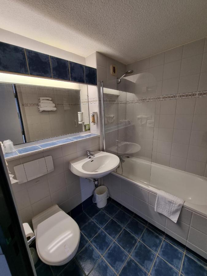 Hotel Restaurant Le Relais - Pau Nord Lons Εξωτερικό φωτογραφία
