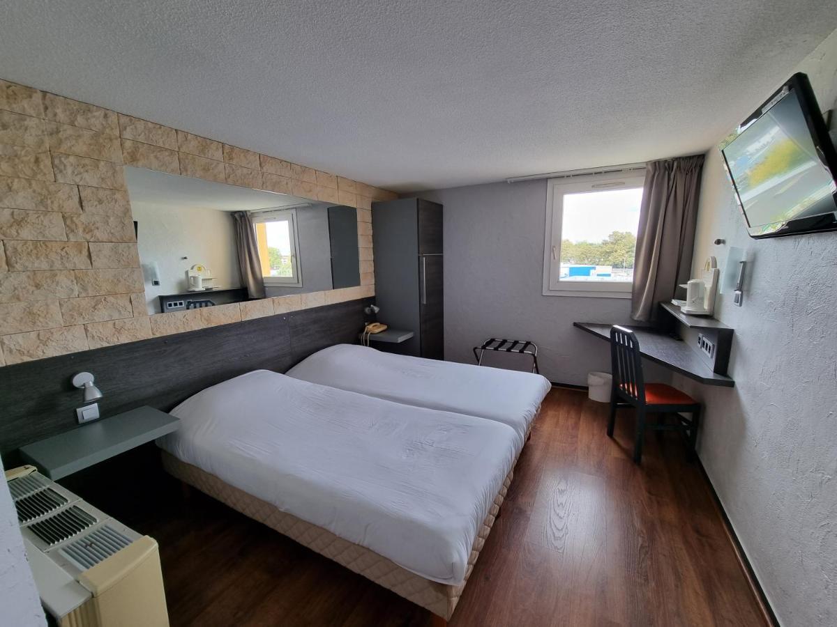 Hotel Restaurant Le Relais - Pau Nord Lons Εξωτερικό φωτογραφία