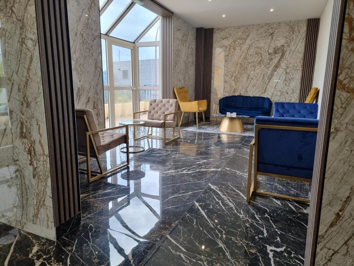 Hotel Restaurant Le Relais - Pau Nord Lons Εξωτερικό φωτογραφία